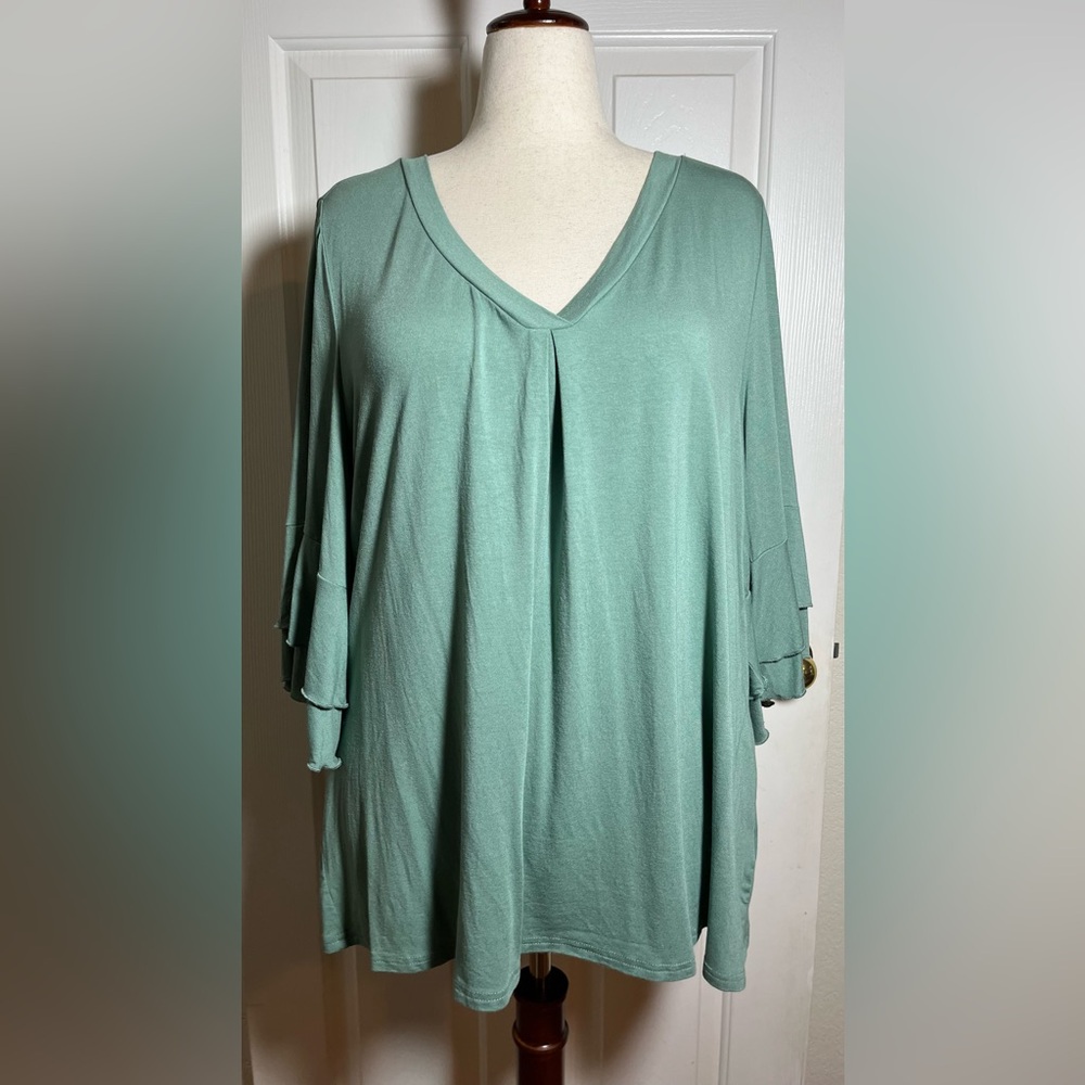 BloomChic Mint Green V-Neck Ruffle Sleeve Tunic Top Plus Size 18